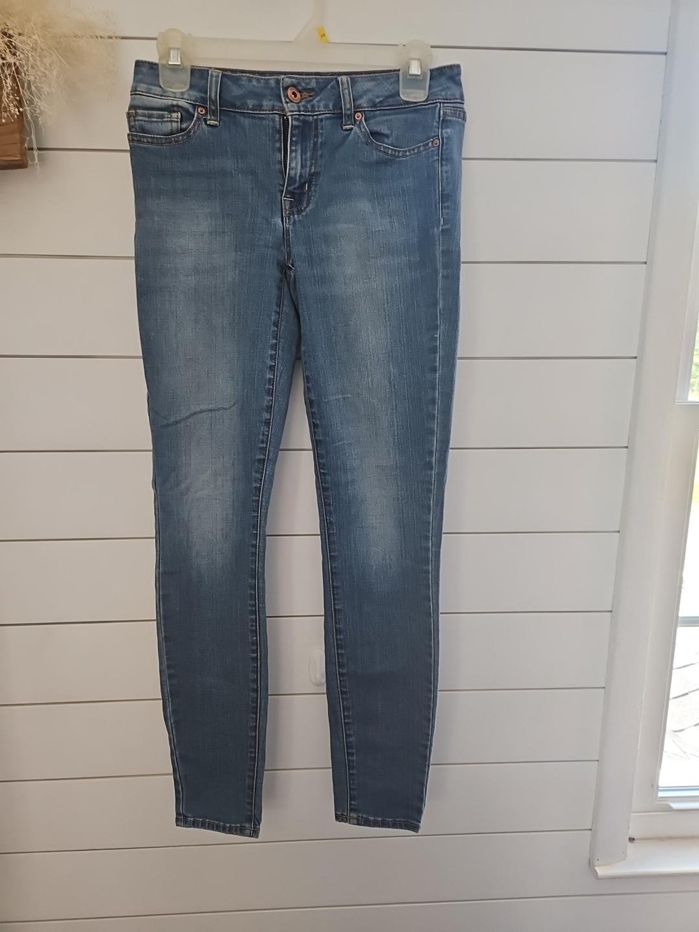 Tommy Hilfiger Medium Wash Women's Skinny Jeans